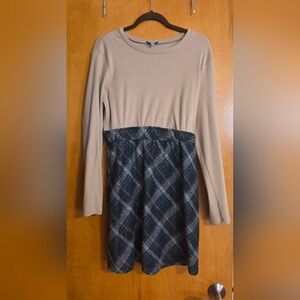 White Birch Ribbed Tan Knit